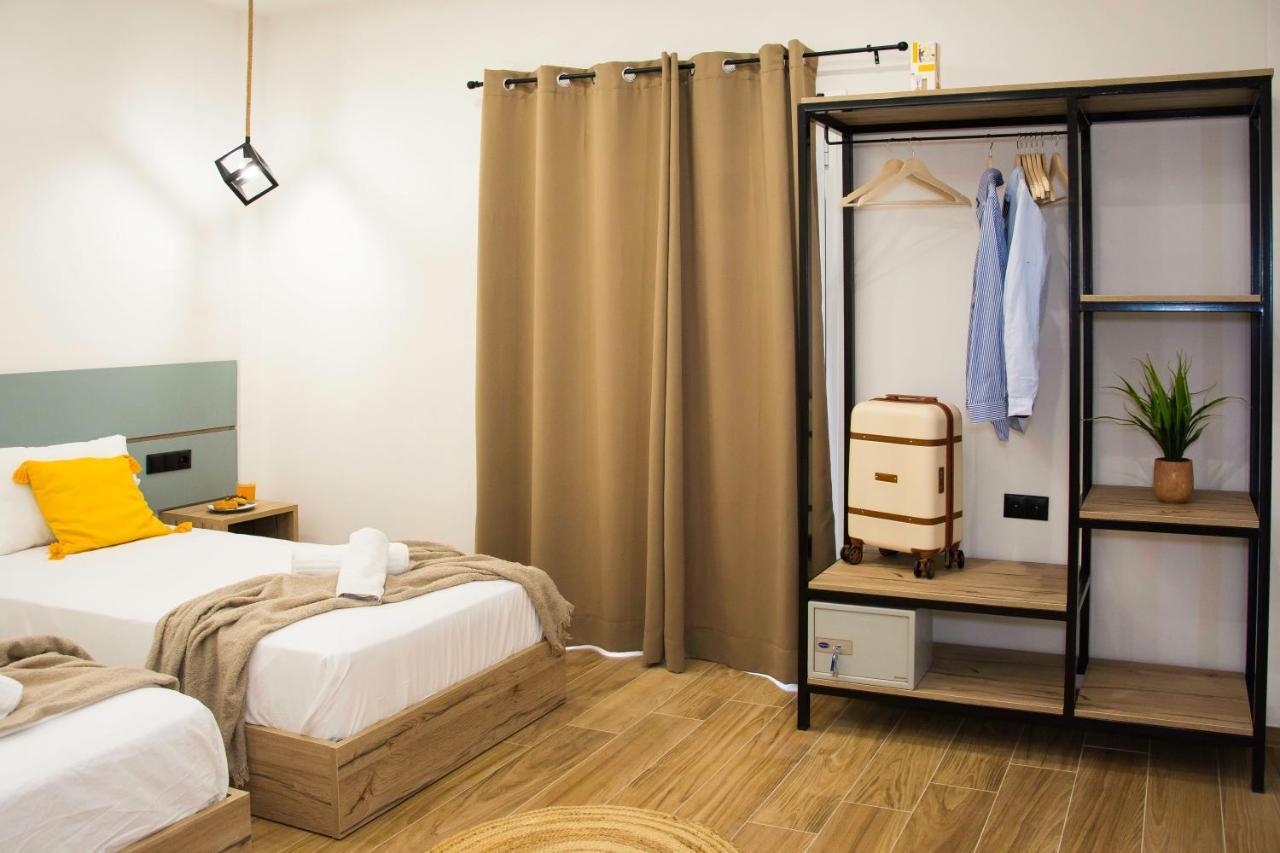 Big Max Guesthouse Kavos Ngoại thất bức ảnh