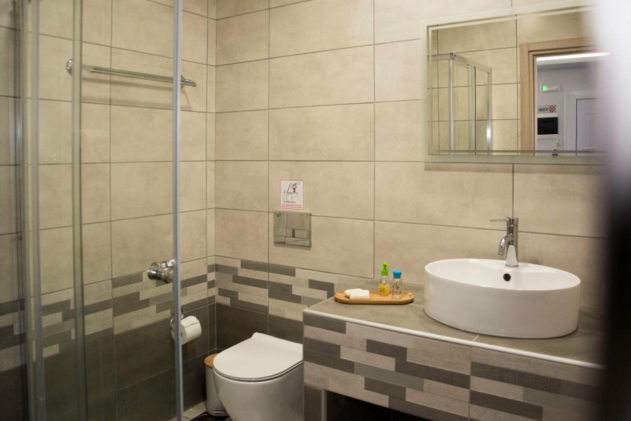 Big Max Guesthouse Kavos Ngoại thất bức ảnh